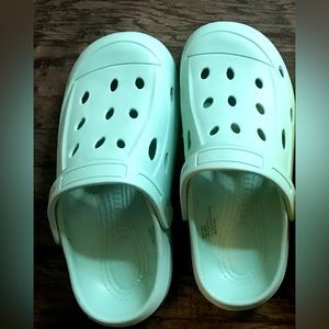 Brand new unisex Womens size 8, Mens size 6